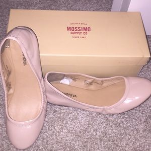 Nude Flats